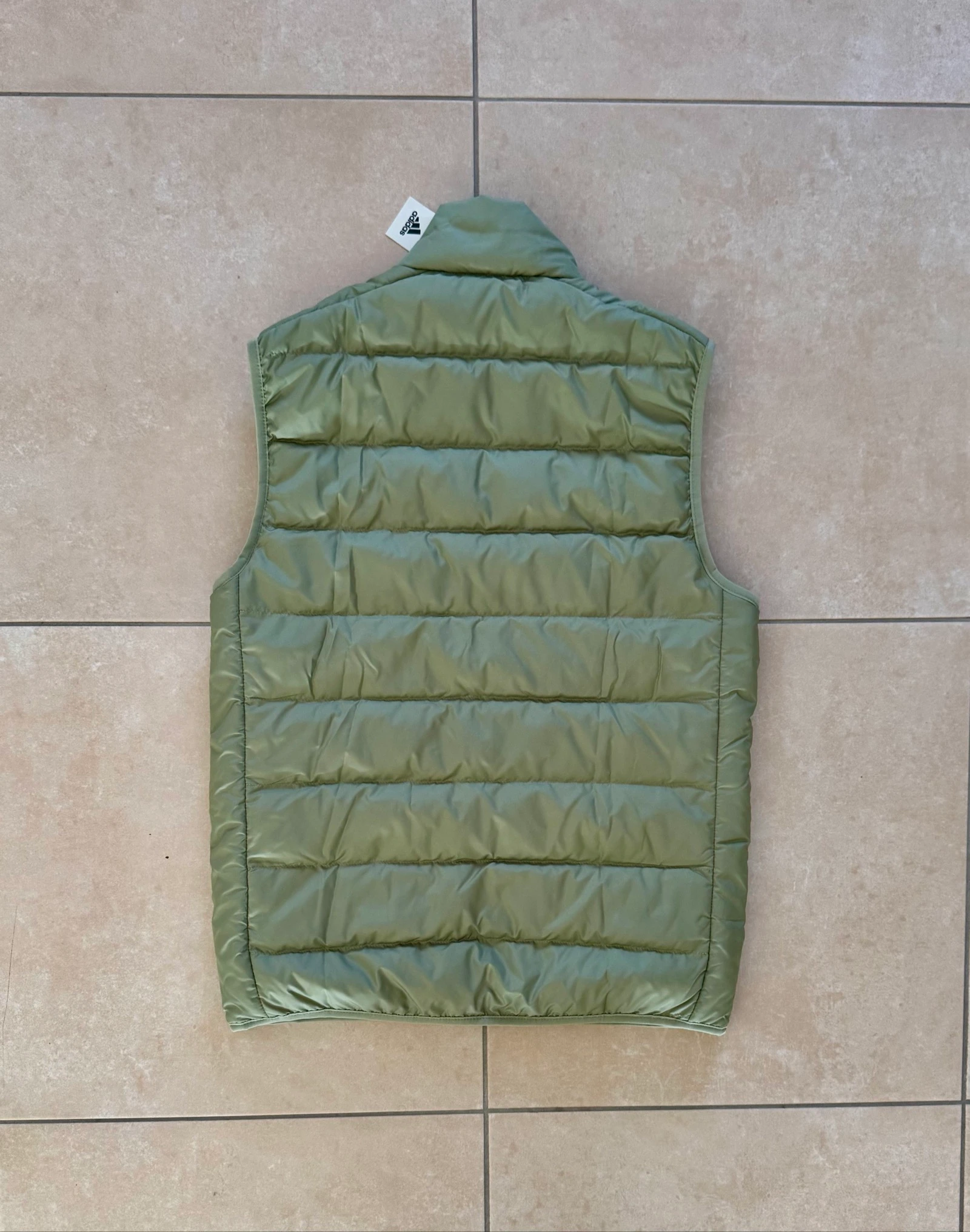 Authentic Adidas Essentials 3 sleeveless puffer jacket new size S – photo 4